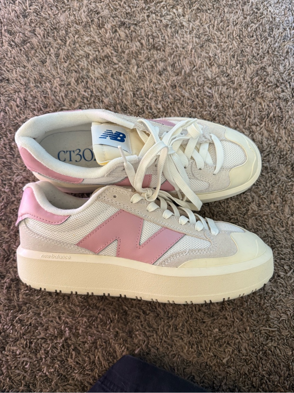 New balance shoes